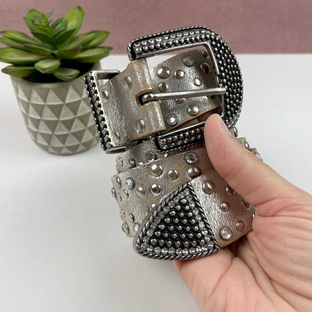 Arizona Jean Co Silver Rhinestone Bedazzled Full Grain Cowhide Leather Belt